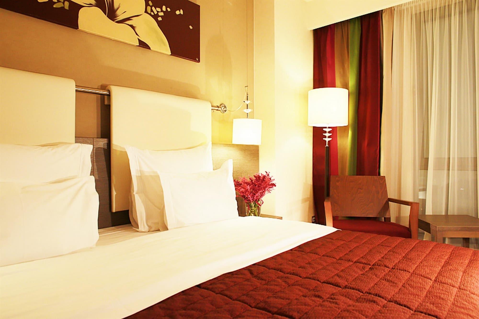 Golden Tulip Ana Dome Hotel Cluj-Napoca Exterior photo