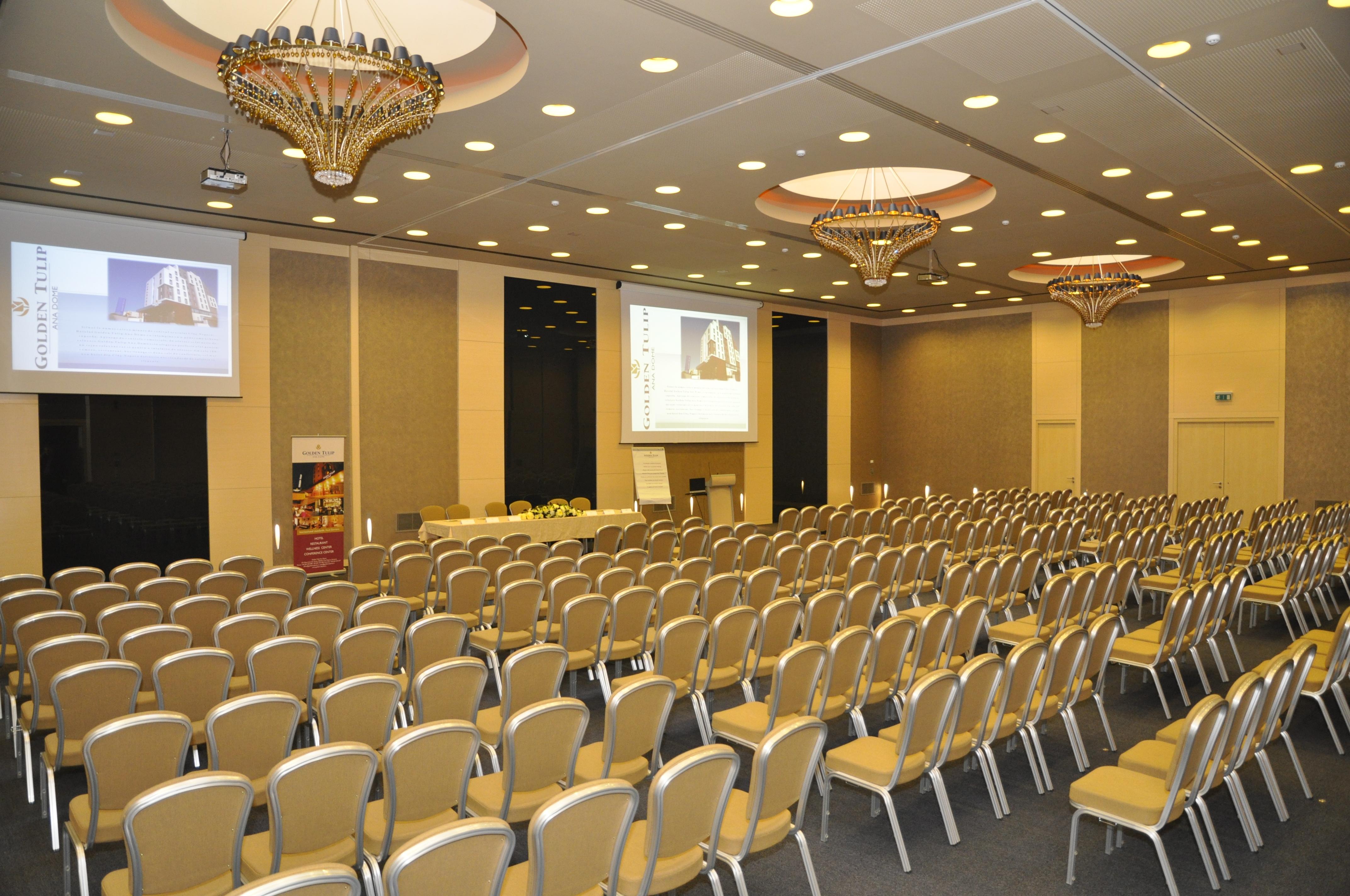 Golden Tulip Ana Dome Hotel Cluj-Napoca Exterior photo