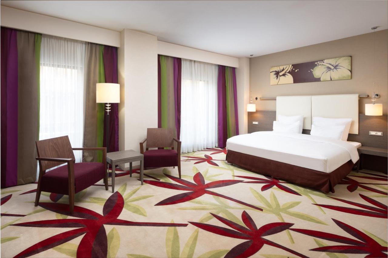 Golden Tulip Ana Dome Hotel Cluj-Napoca Exterior photo